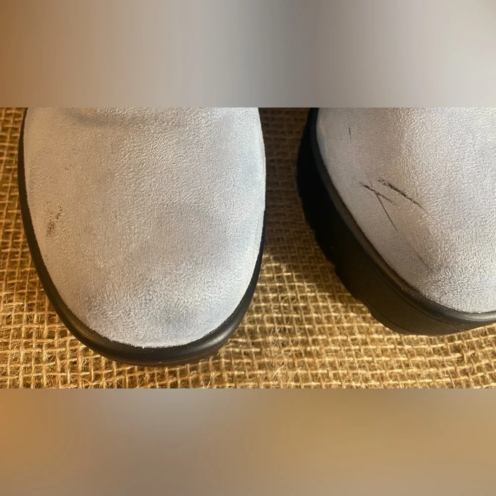 Koi Footwear koi footwear